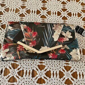 New with Tag Jessica McClintock Floral Clutch Purse with Shoulder Chain